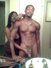 Amateur black couple fron New York, nude and always ready..